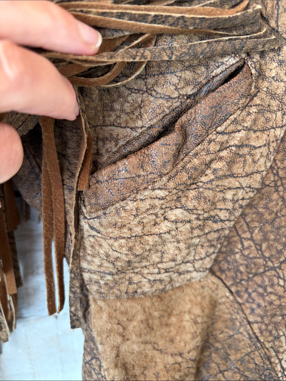 1980s Western Fringe Leather Jacket Cropped Boho Cowgirl Chic - Picture 13 of 16